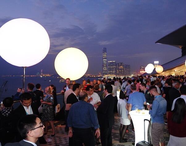 ��ۻ���չ�������������ҹ��